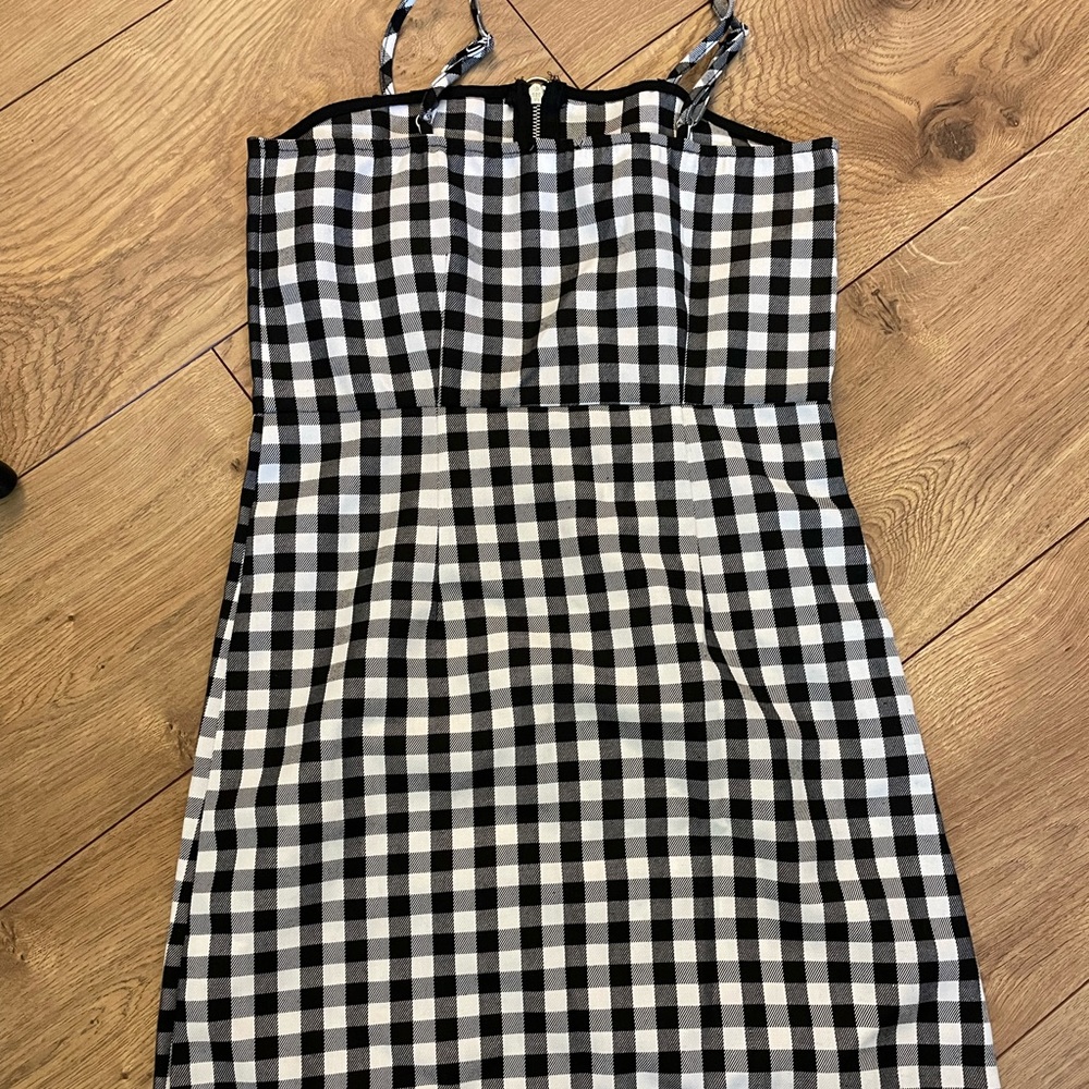 Girl’s Black/White one piece dress
